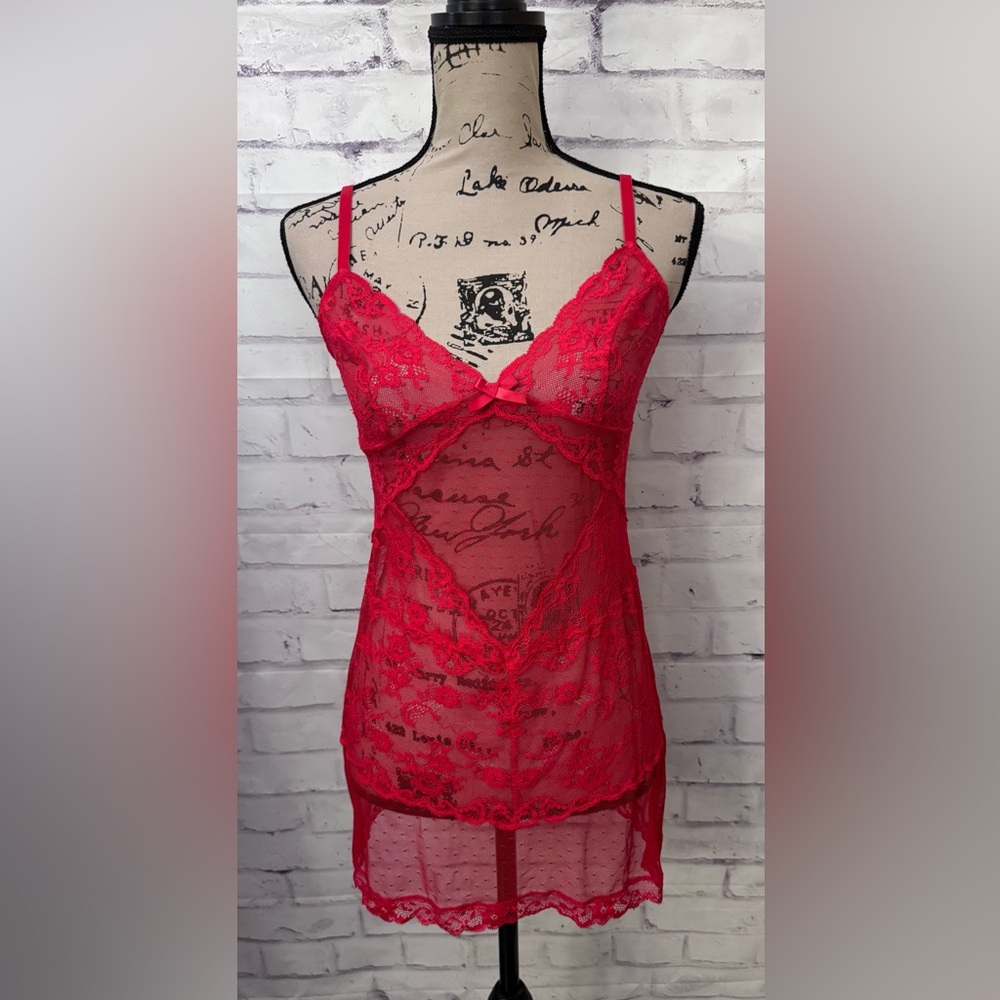 Victoria’s Secret Med Red Lace Babydoll Neglige Slip Dress Chemise Plunging Back